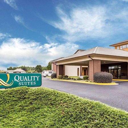 Quality Suites Hickory South Exterior photo